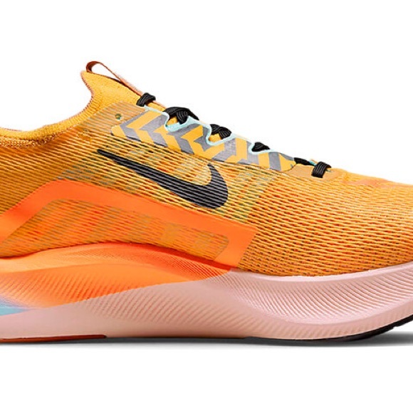 Nike Zoom Fly 4 University Gold Magma Orange